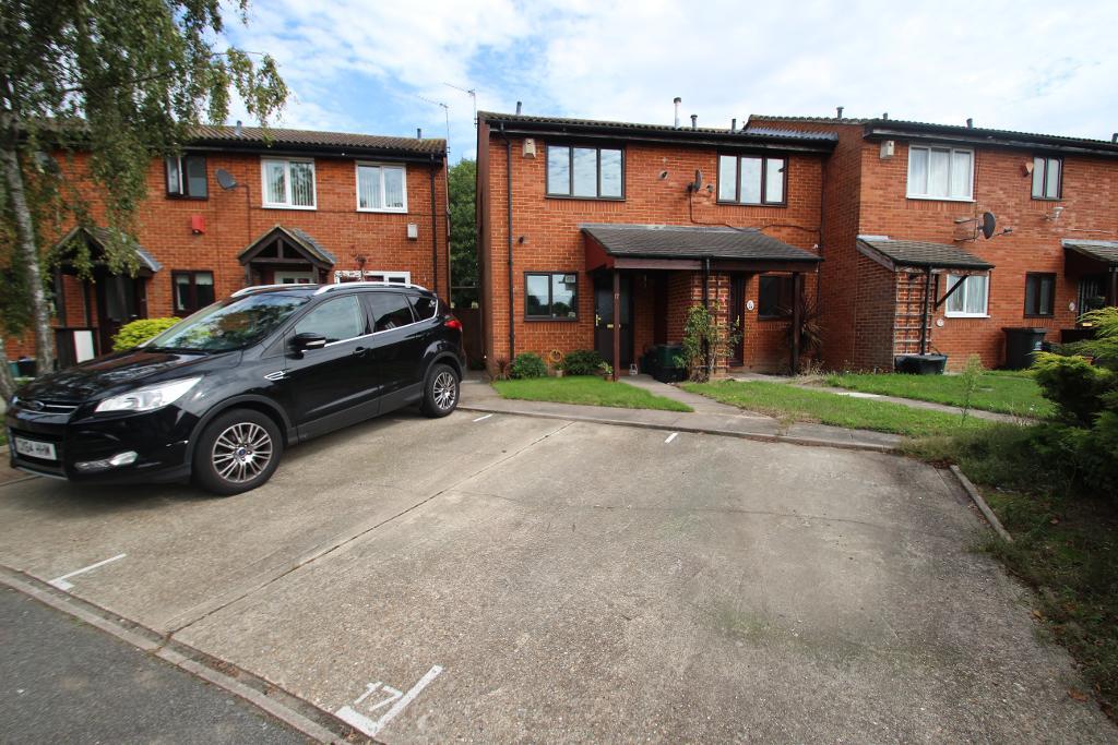 2 Bedroom End Terraced For Sale in Buttermere Road, Orpington, Kent