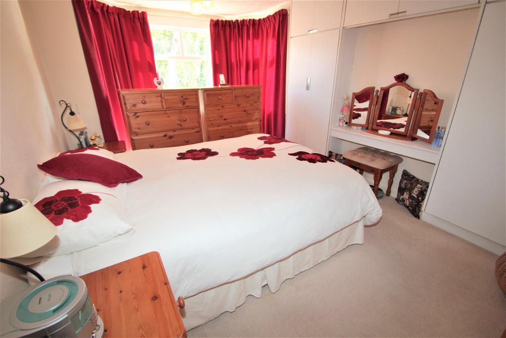 3 Bedroom SemiDetached House For Sale in Grasmere Road, Purley, Surrey