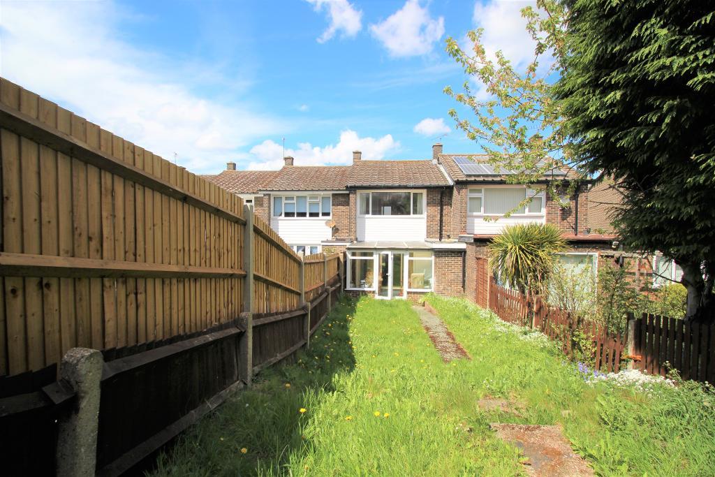 2 Bedroom Terraced House For Sale in Rye Crescent, Orpington, Kent, BR5