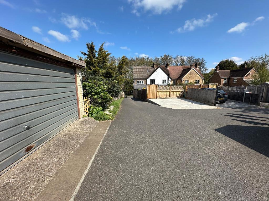 Main Road, Sundridge, Kent, TN14 6EH